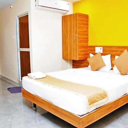 Udupi Deluxe Lodge Gulbarga Kalaburagi Exterior foto