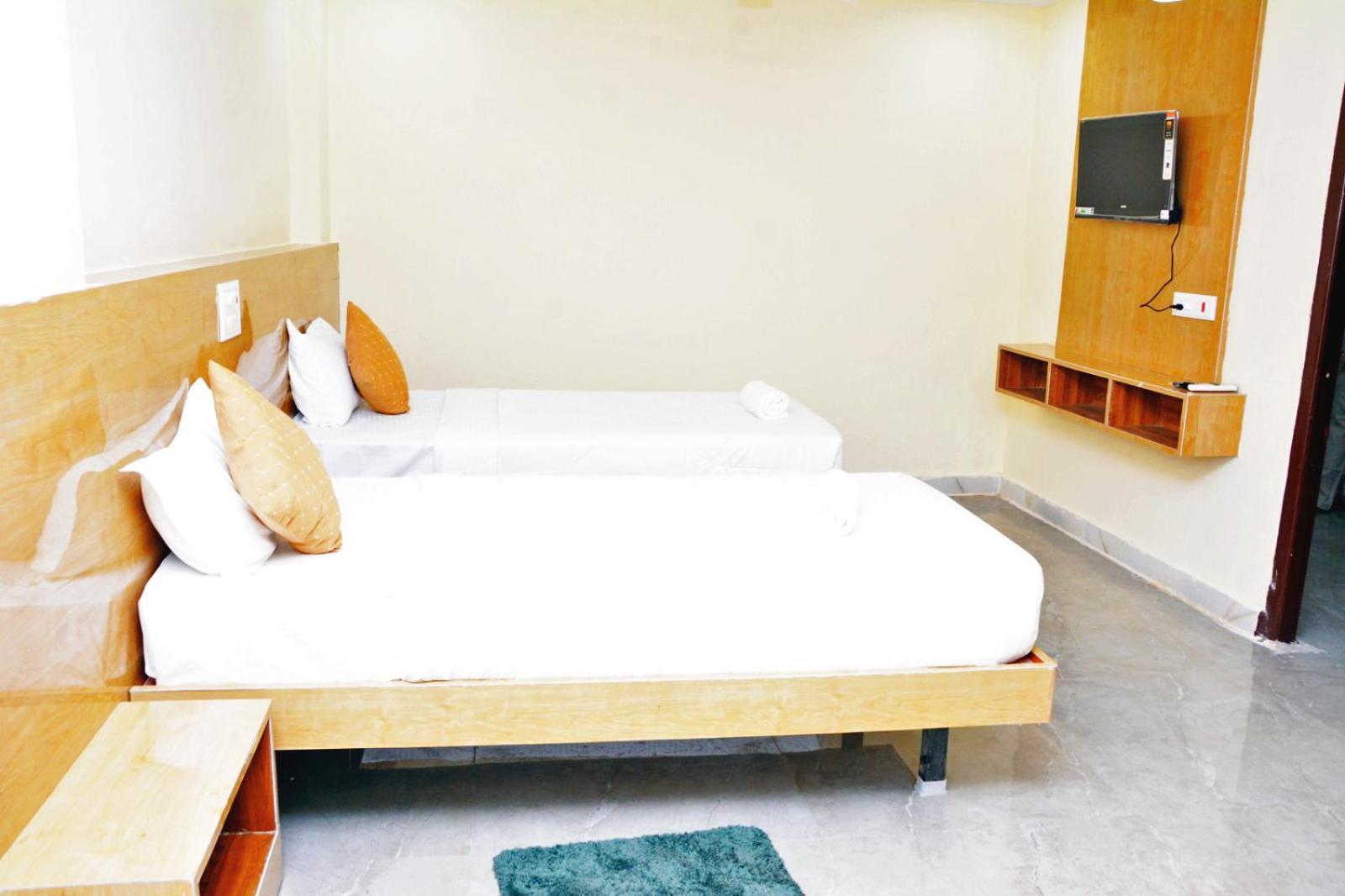 Udupi Deluxe Lodge Gulbarga Kalaburagi Exterior foto